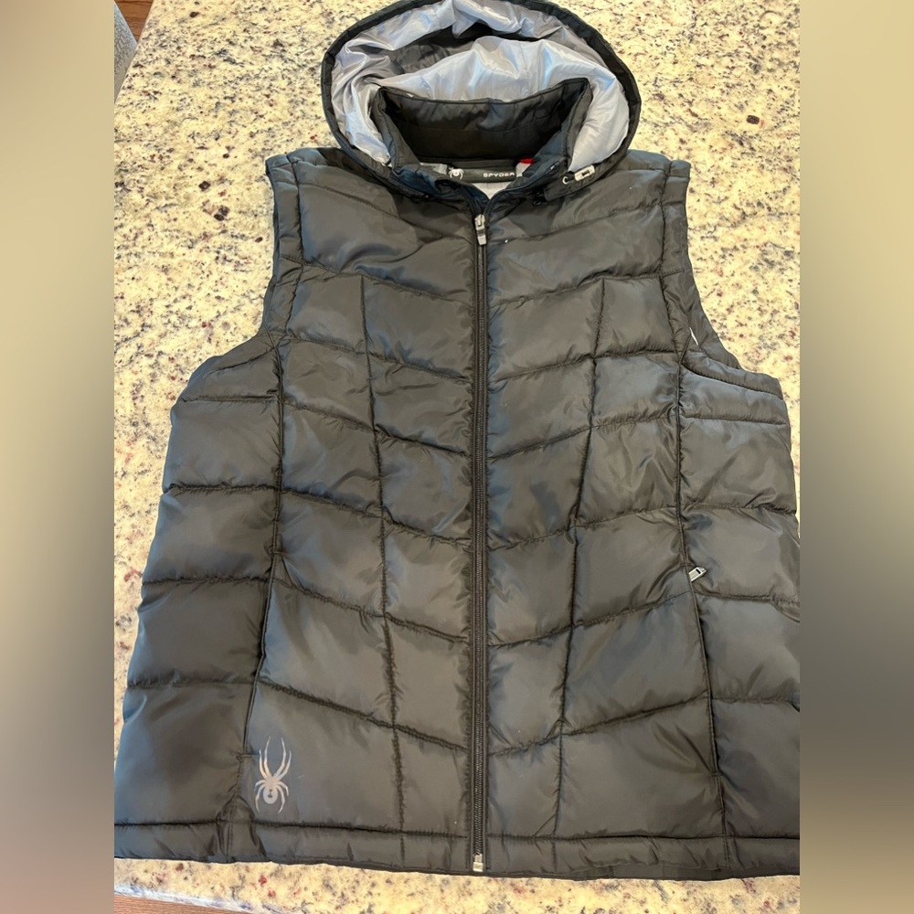 Spyder puffer vest with hood men’s size large black / gray excellent condition